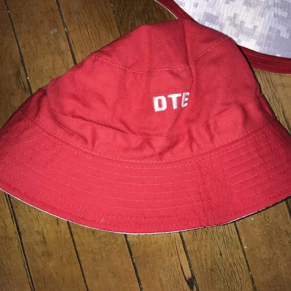 Grand Rapids Griffins Reversible Bucket‎ Hat EUC Red/White
